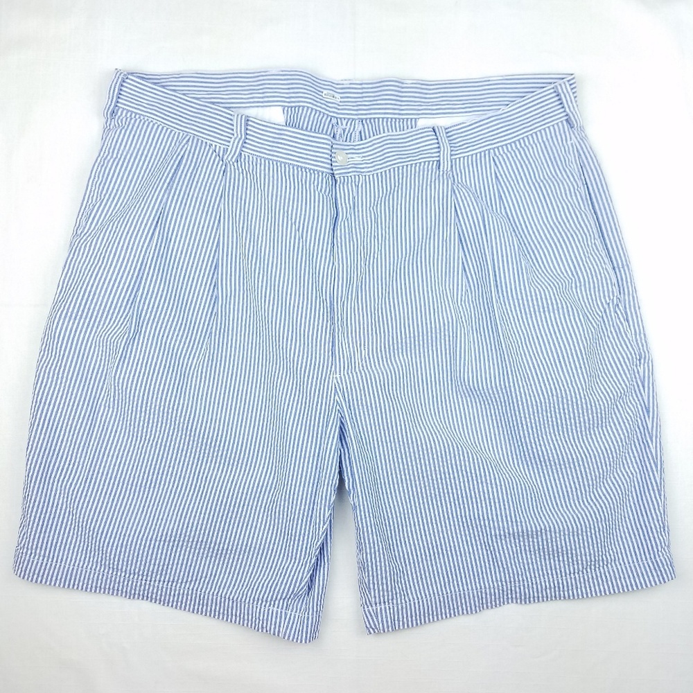 Jos. A. Bank blue white seersucker shorts size 42